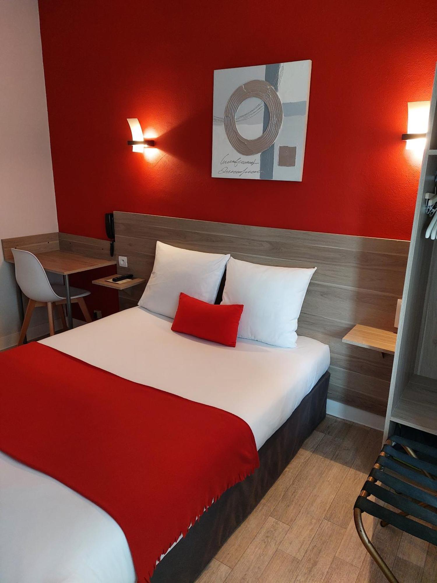 Cit'Hotel L'Europe - Cholet Gare Exterior foto